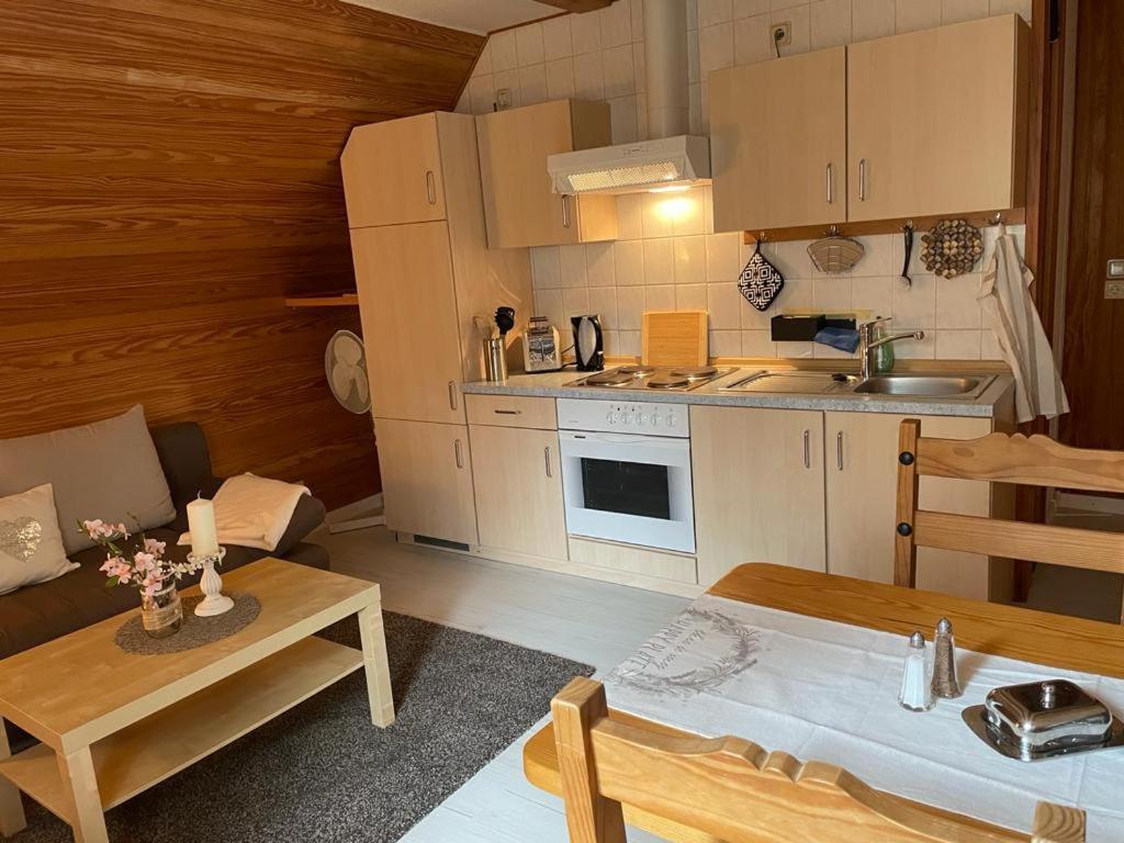 Ferienwohnung Ram ヘルマンスブルク エクステリア 写真